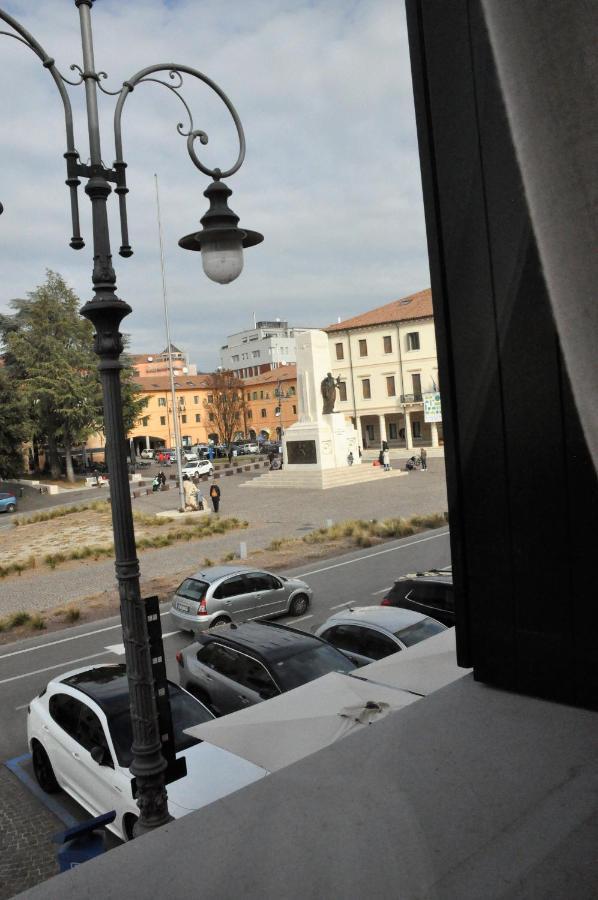 Nazionale Camere Montebelluna Esterno foto