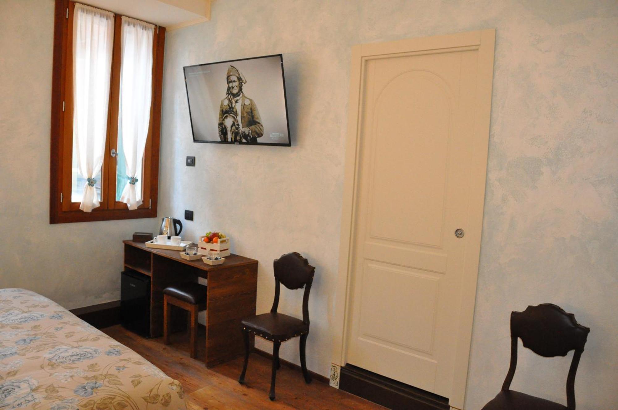 Nazionale Camere Montebelluna Esterno foto