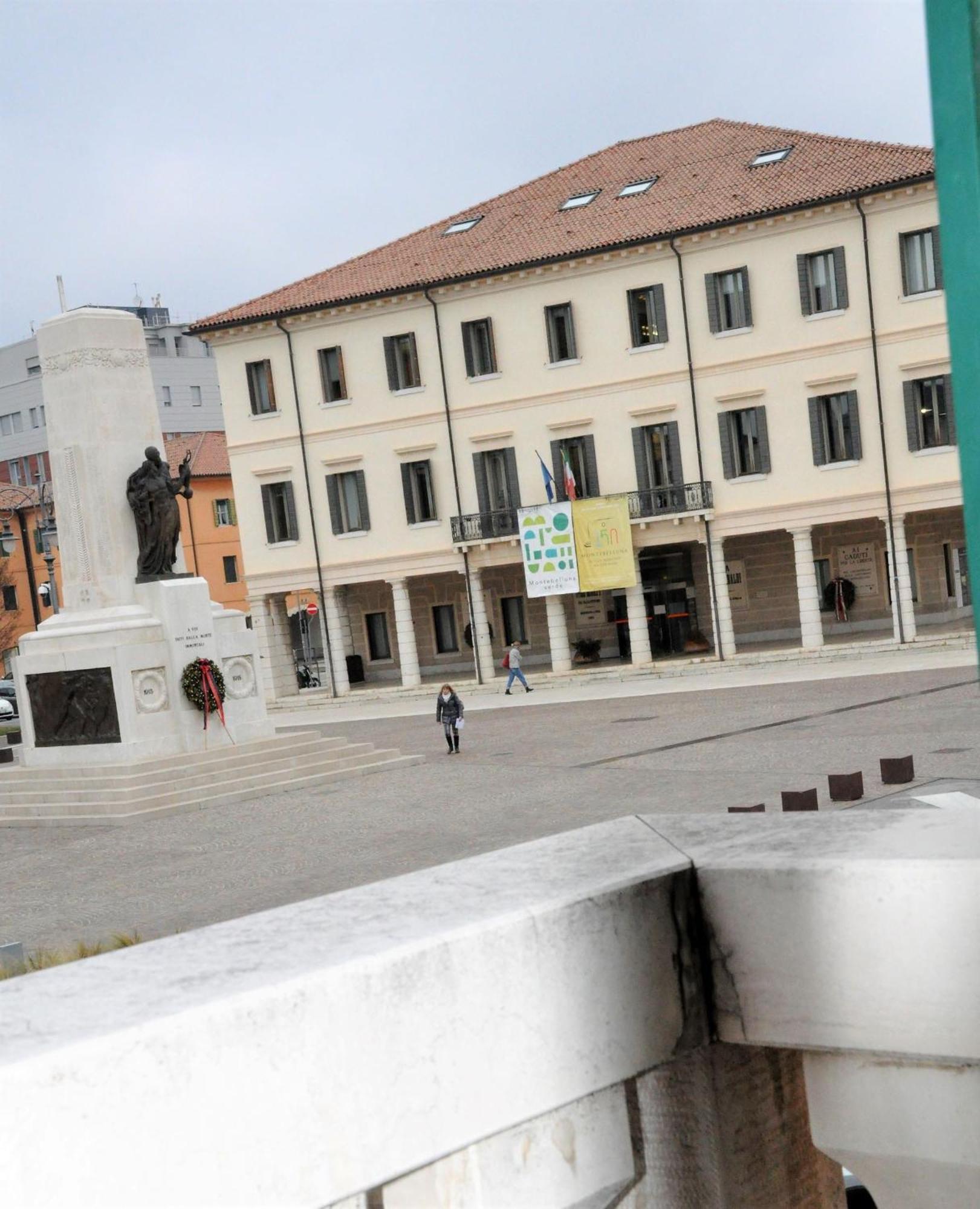 Nazionale Camere Montebelluna Esterno foto